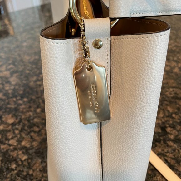 Coach Large Town Bucket Bag - Picture 2 of 4